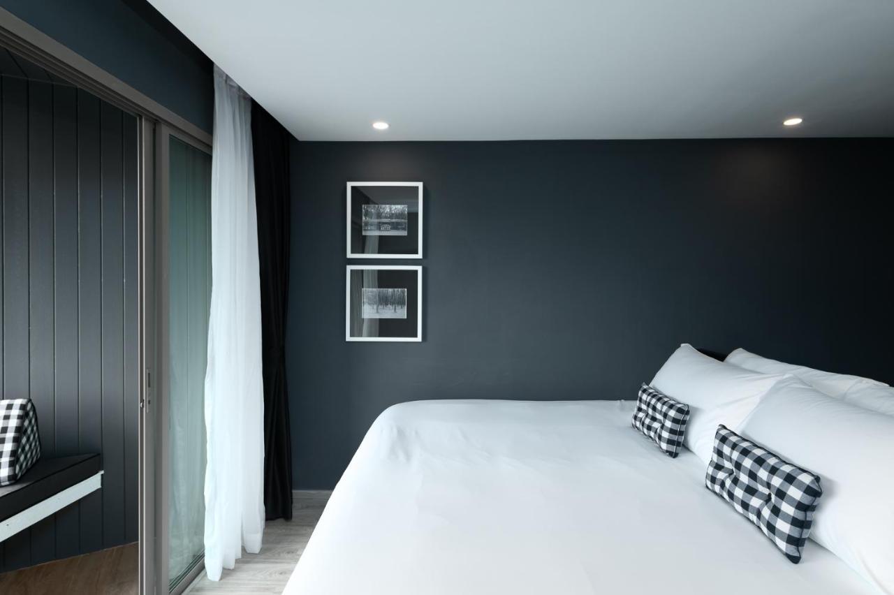 フォト ホテル プーケット【SHA Plus+認定】 エクステリア 写真 A bedroom