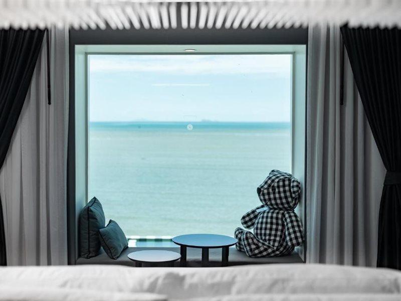 フォト ホテル プーケット【SHA Plus+認定】 エクステリア 写真 A room at the hotel
