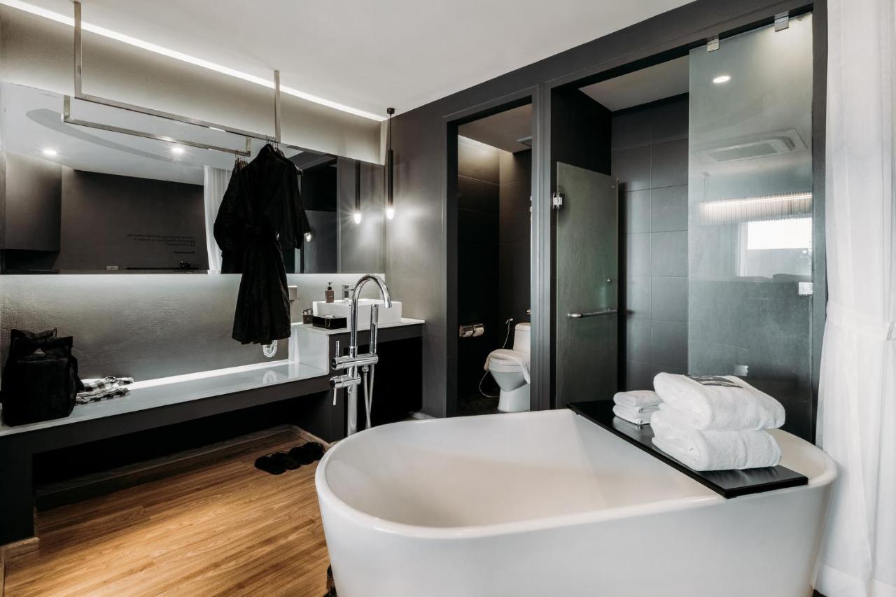 フォト ホテル プーケット【SHA Plus+認定】 エクステリア 写真 Bathroom