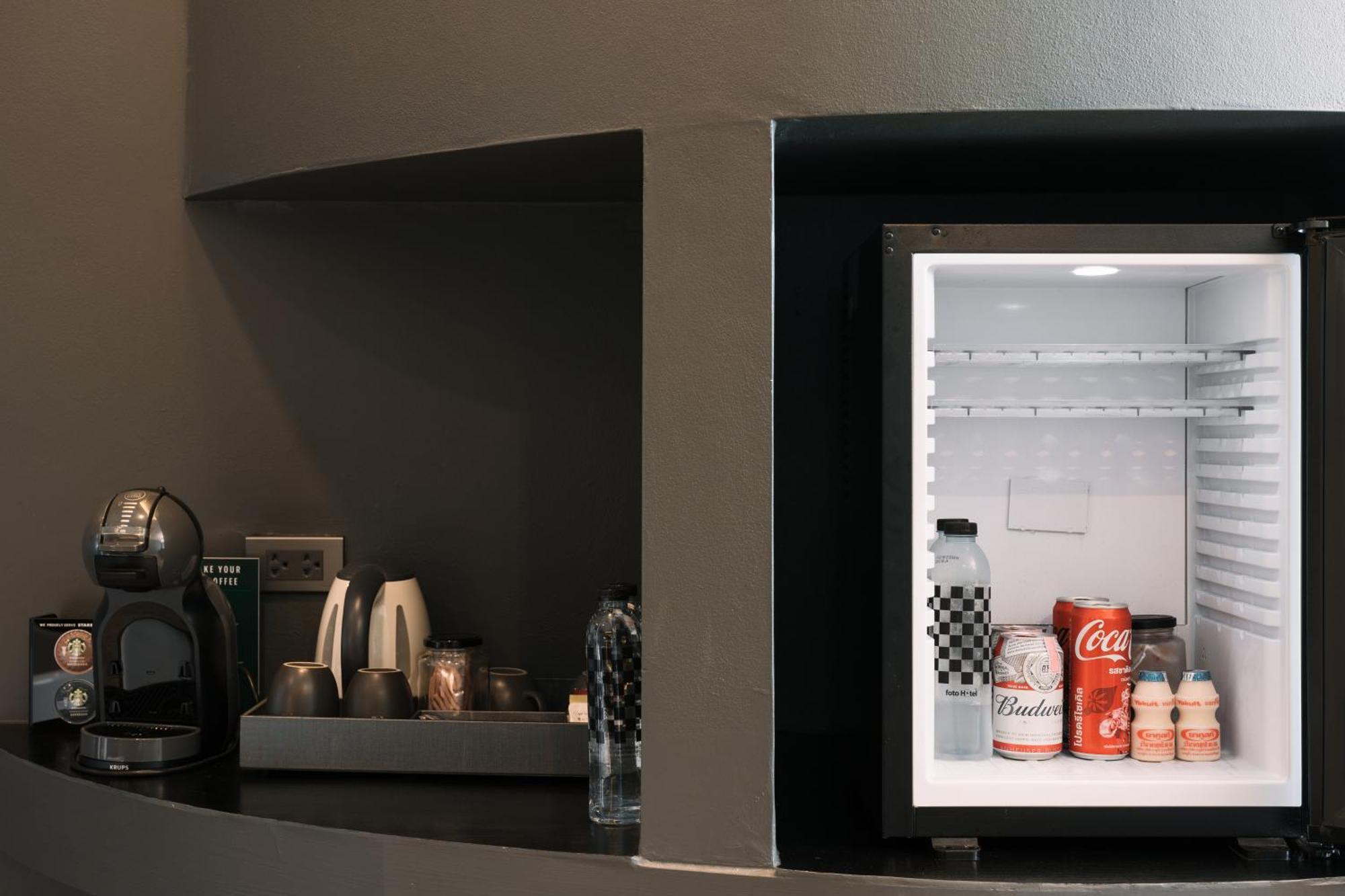 フォト ホテル プーケット【SHA Plus+認定】 エクステリア 写真 A built-in beverage refrigerator